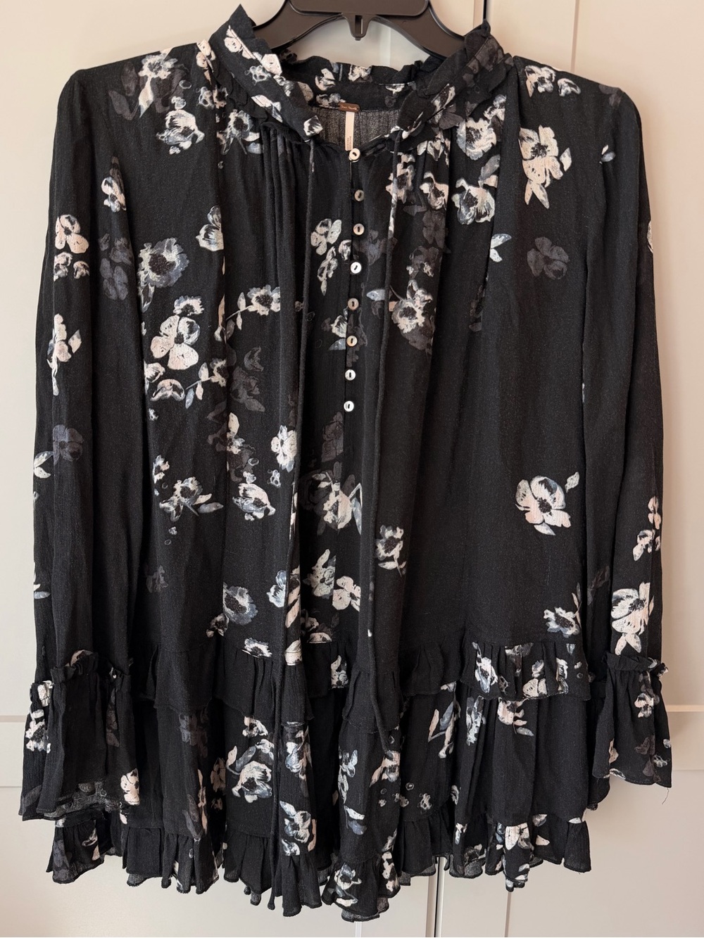 Free People Black Floral Ruffle Tunic Blouse Bell Sleeve Boho Top Size M
